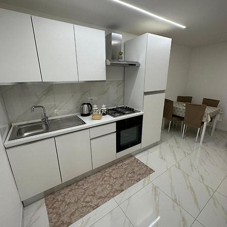 Dimora Nei Quartieri Spagnoli Неаполь Экстерьер фото